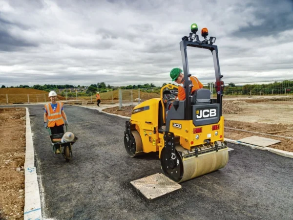 Rolo Compactador Tipo Tandem Vibratórios - CT260 - Image 3